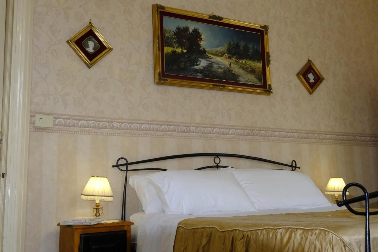 Palazzo Vitrano - Tourist Apartment Катания Экстерьер фото