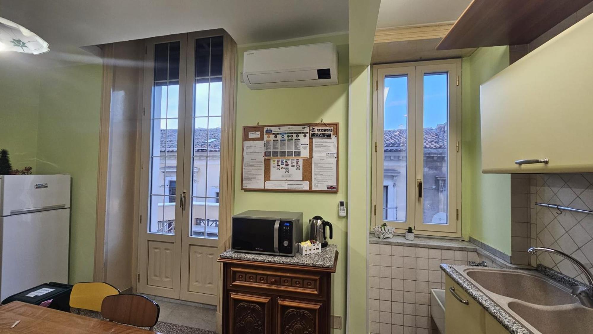Palazzo Vitrano - Tourist Apartment Катания Экстерьер фото